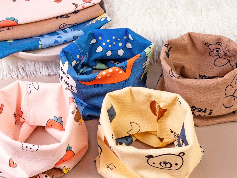 Kids neck warmer