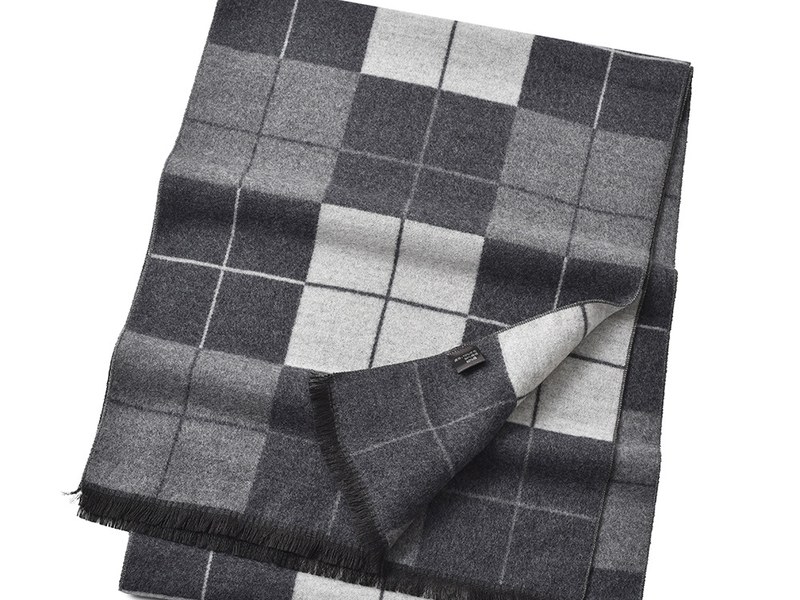 Plaid winter scarf