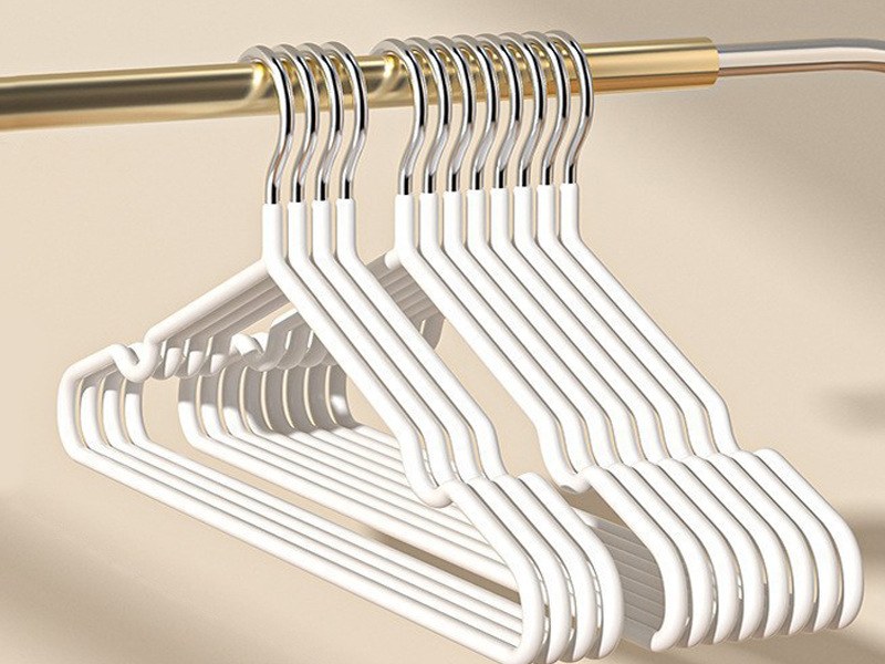 Flocked clothes hanger