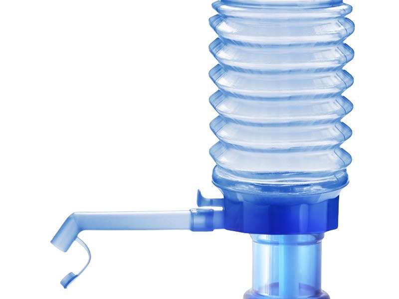 Manual water dispenser pump