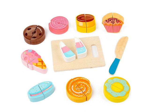 Play food and kitchen sets